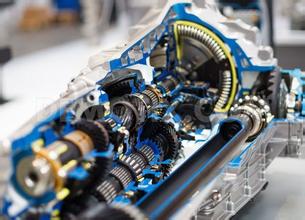 我國將重點促進十大產業(yè)發(fā)展壯大